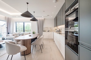 Brondesbury Belle image 12