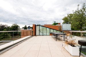 Brondesbury Belle image 7