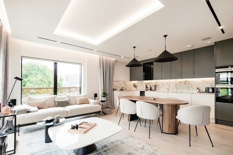 Brondesbury Belle additional image