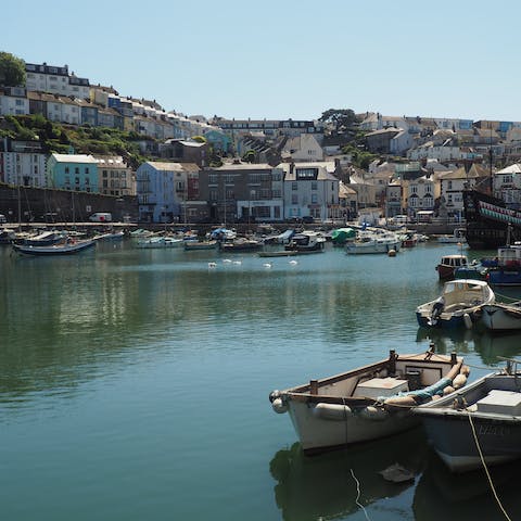 Stay just a five-minute walk from the heart of Brixham, a harbour town filled with excellent seafood restaurants and cute pubs