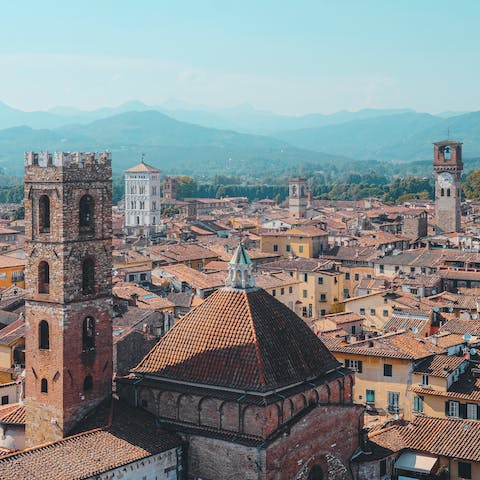 Feel inspired while exploring the historic heart of Lucca