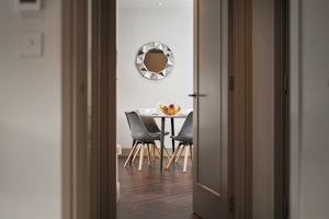 Regent's Rose image 9
