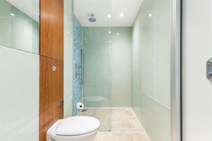 Light & Line image 13