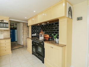The Green Vale image 12