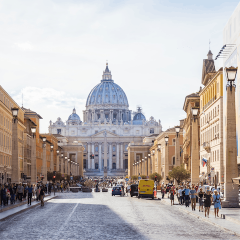 Take a day trip into Rome, just twenty kilometres from the home