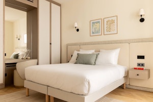 Parisian Ivory image 7