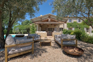 Gordes Retreat image 2