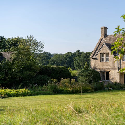 Tie your laces tight and take the lovely nine- mile circular walk from Churchill to Chipping Norton