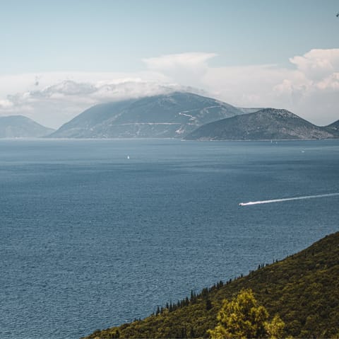 Immerse yourself in the natural beauty of Kefalonia 