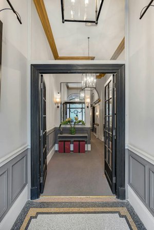 Knightsbridge Reverie image 8