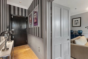 Knightsbridge Reverie image 2
