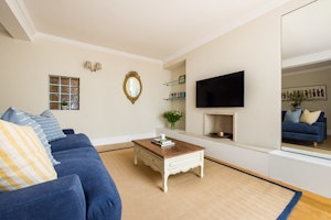 Earl's Retreat image 3