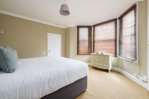 Earl's Retreat image 2