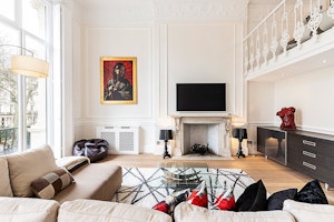 A Quiet Residence image 13