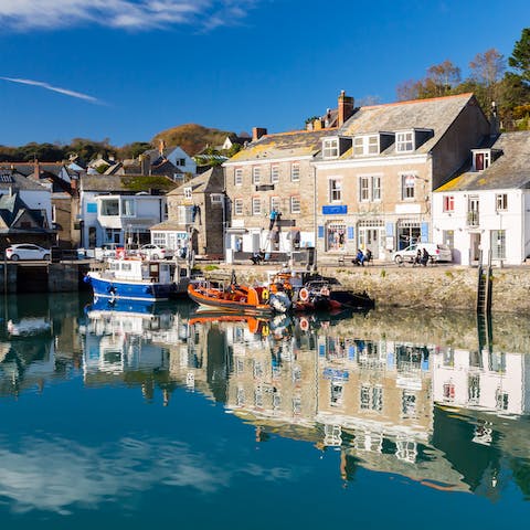 Explore the picturesque town of Padstow – the harbour is right outside your door