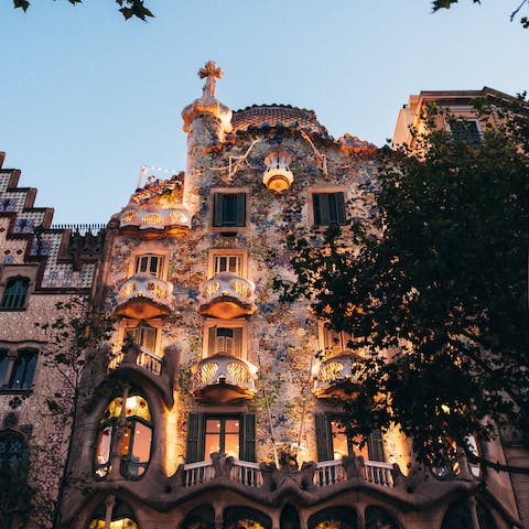 Stay next to Passeig de Gràcia and explore its modernist buildings, shops, cafes, bars, and more