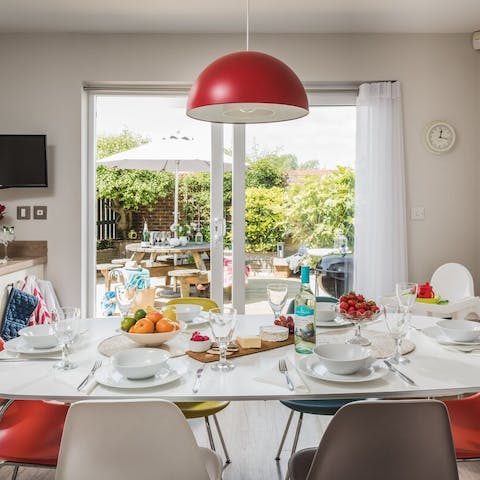 Look forward to lively breakfasts in the light-filled kitchen-diner