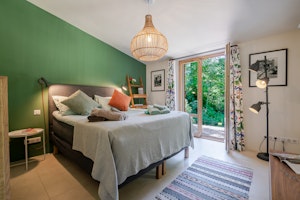 Idyllic Provençal Abode image 10