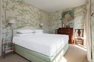 West London Fancy image 12