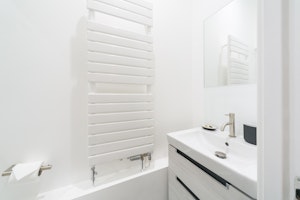 Covent Chic image 8