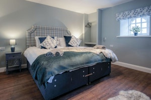 Whispering Oaks image 5