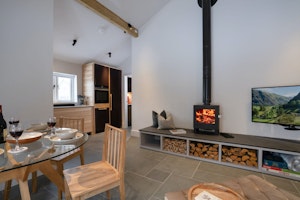 Coachhouse Cosy image 6