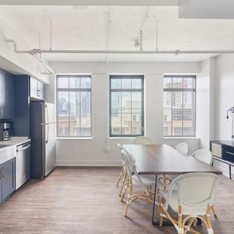 Sit down for breakfast together in the bright dining area