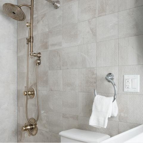 Dual-shower heads in the en-suites