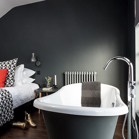 Enjoy a soak in the freestanding bath – there’s room for two