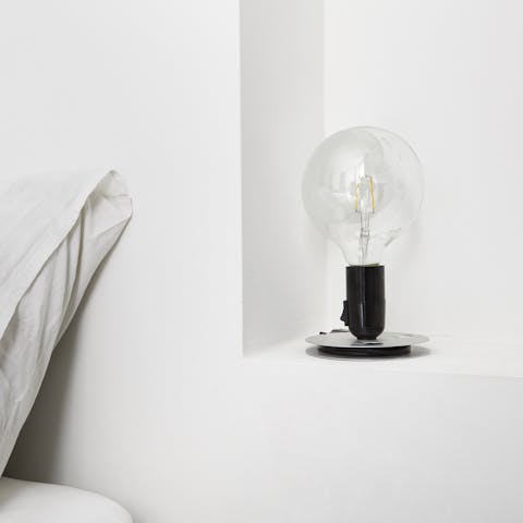 Read by the glow of the Achille Castiglioni lights