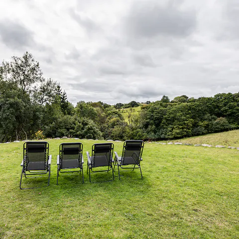 Enjoy your first coffee of the day with a view of the valley 