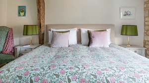 The Cotswold Inn image 12