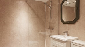The Cotswold Inn image 6
