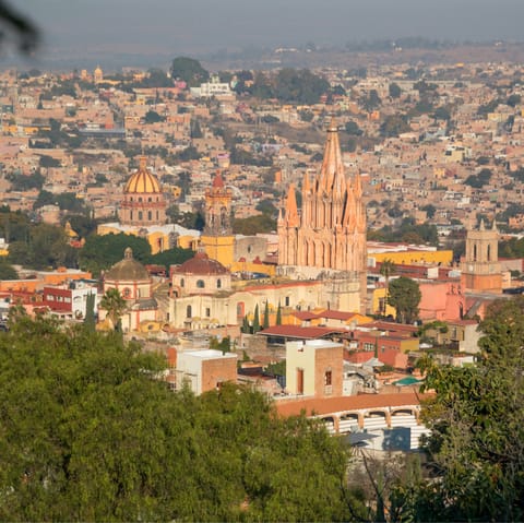 Stay in the centre of the charming San Miguel de Allende