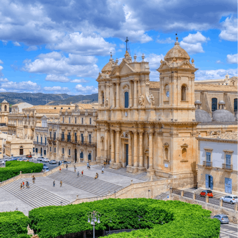Explore the Baroque city of Noto – less than 3 kilometres away