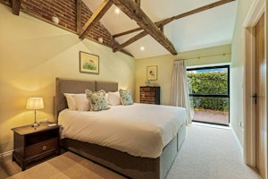 Thames & Timber image 11