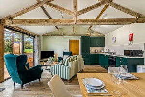 Thames & Timber image 1