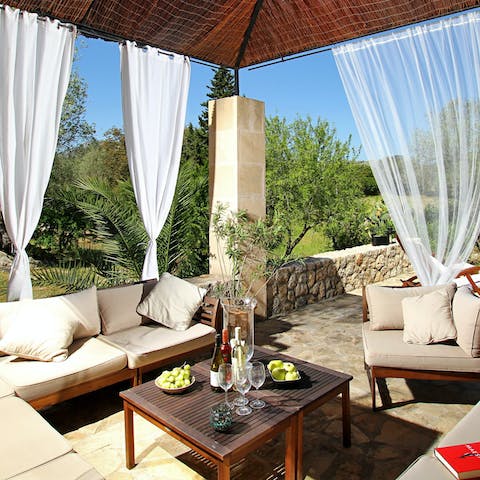 Gather everyone in the outdoor lounge for cocktails with a breathtaking view