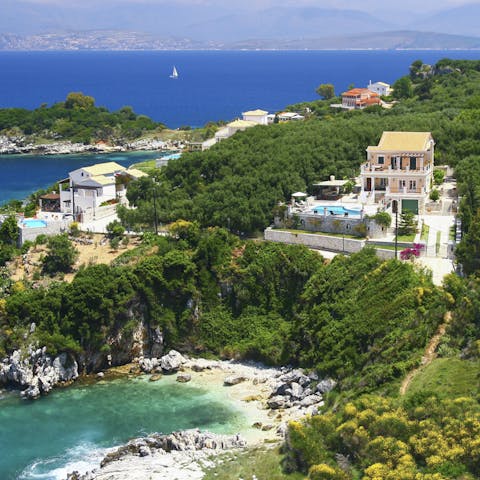 Discover Corfu from your waterfront location in Kassiopi