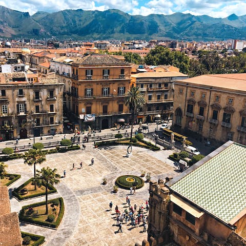 Reach the centre of Palermo in just fifteen minutes