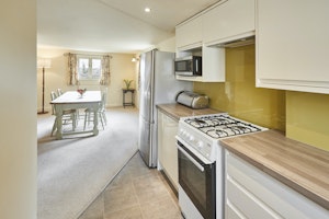 Whispering Pines Cottage image 7