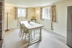 Whispering Pines Cottage image 3