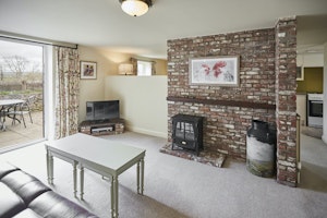 Whispering Pines Cottage image 1