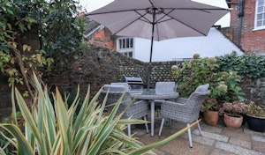 Courtyard Breakfast image 3