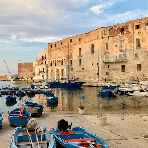 Discover Monopoli, just a sixteen-minute drive away 