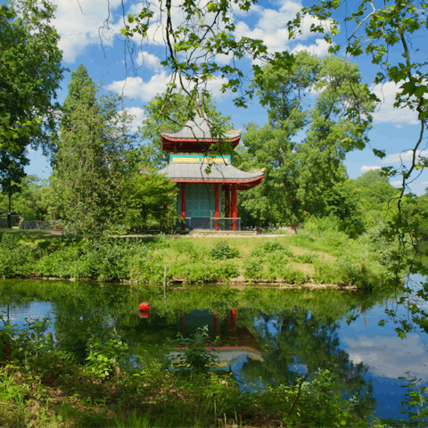 Take an afternoon stroll through pretty Victoria Park, twenty-two minutes away on foot