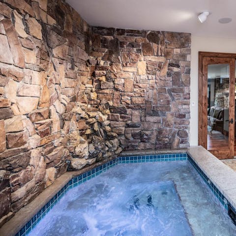 Take a long, luxurious soak in the jacuzzi