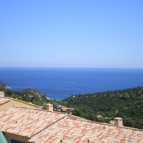 Enjoy views of the Mediterranean and surrounding woods
