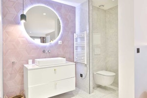Marais at Your Door image 12