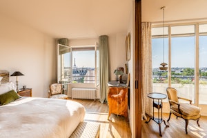 A Parisian Retreat image 6
